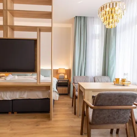 Apartmoon *
